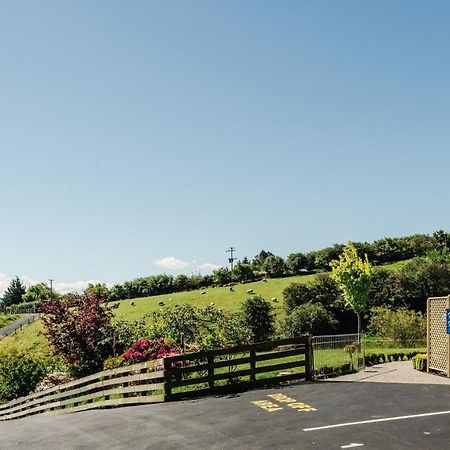 Hunters Moon Villa Mosgiel Eksteriør bilde