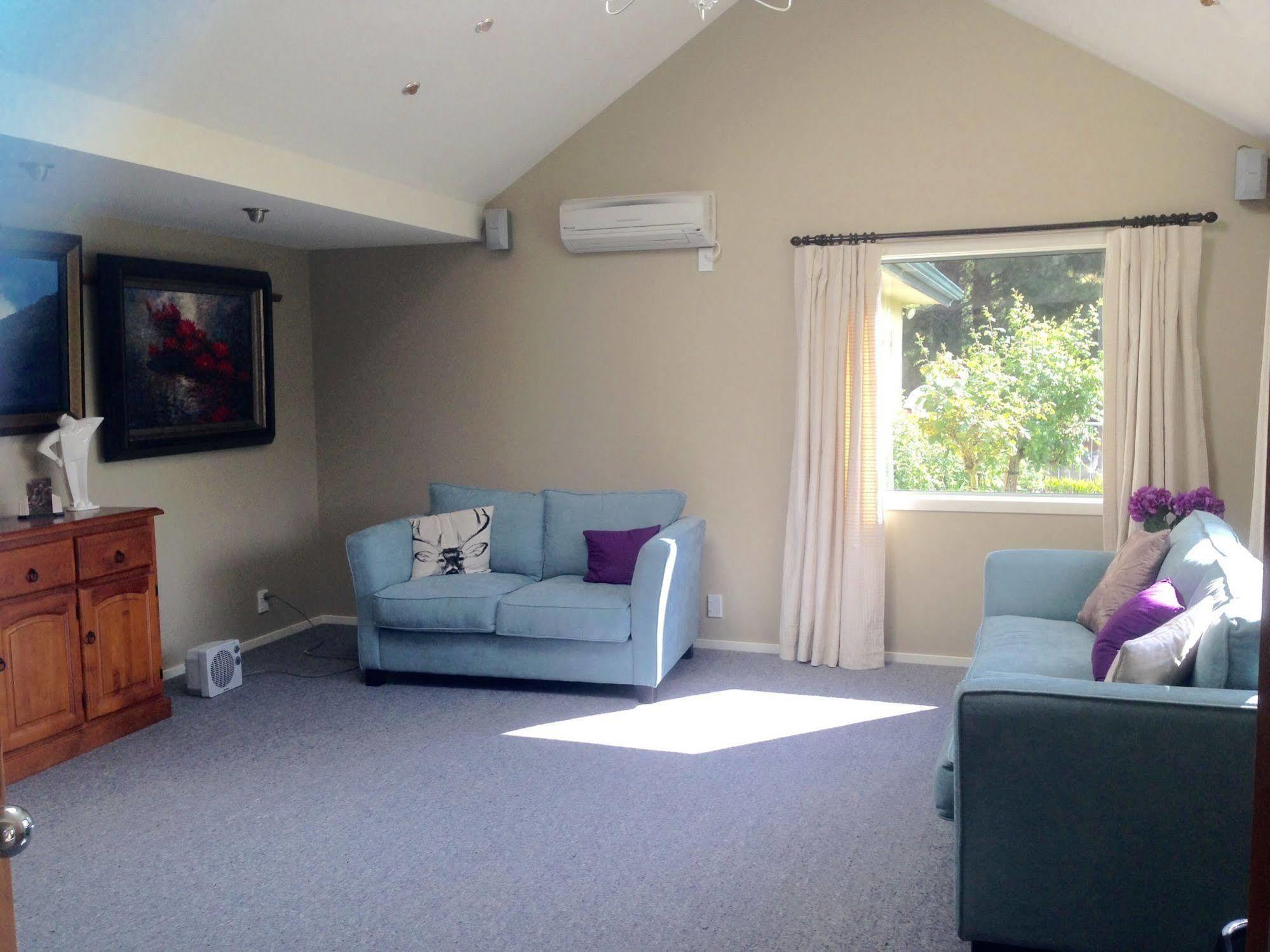 Hunters Moon Villa Mosgiel Eksteriør bilde