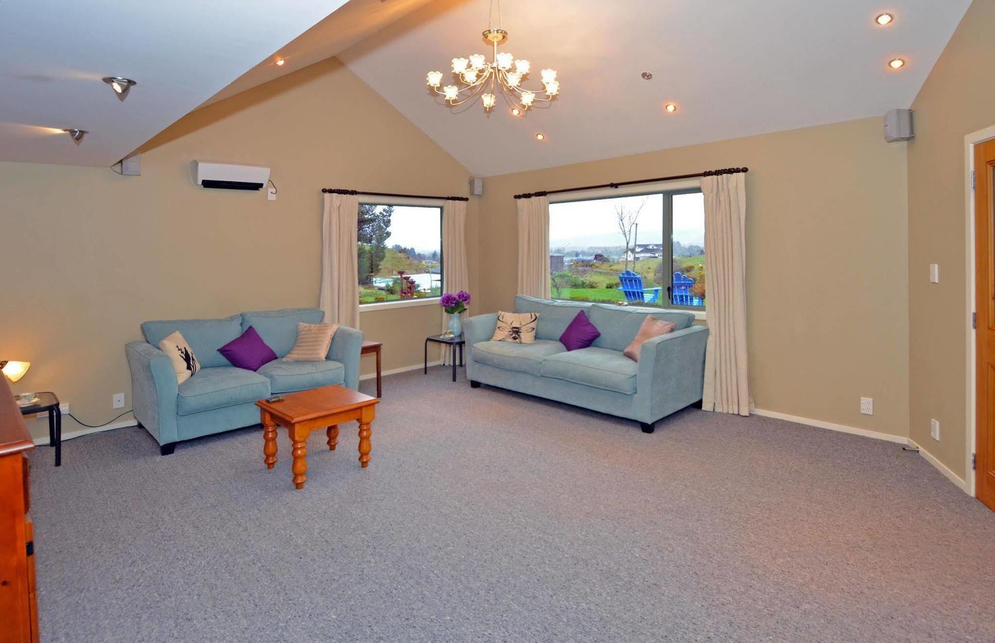 Hunters Moon Villa Mosgiel Eksteriør bilde